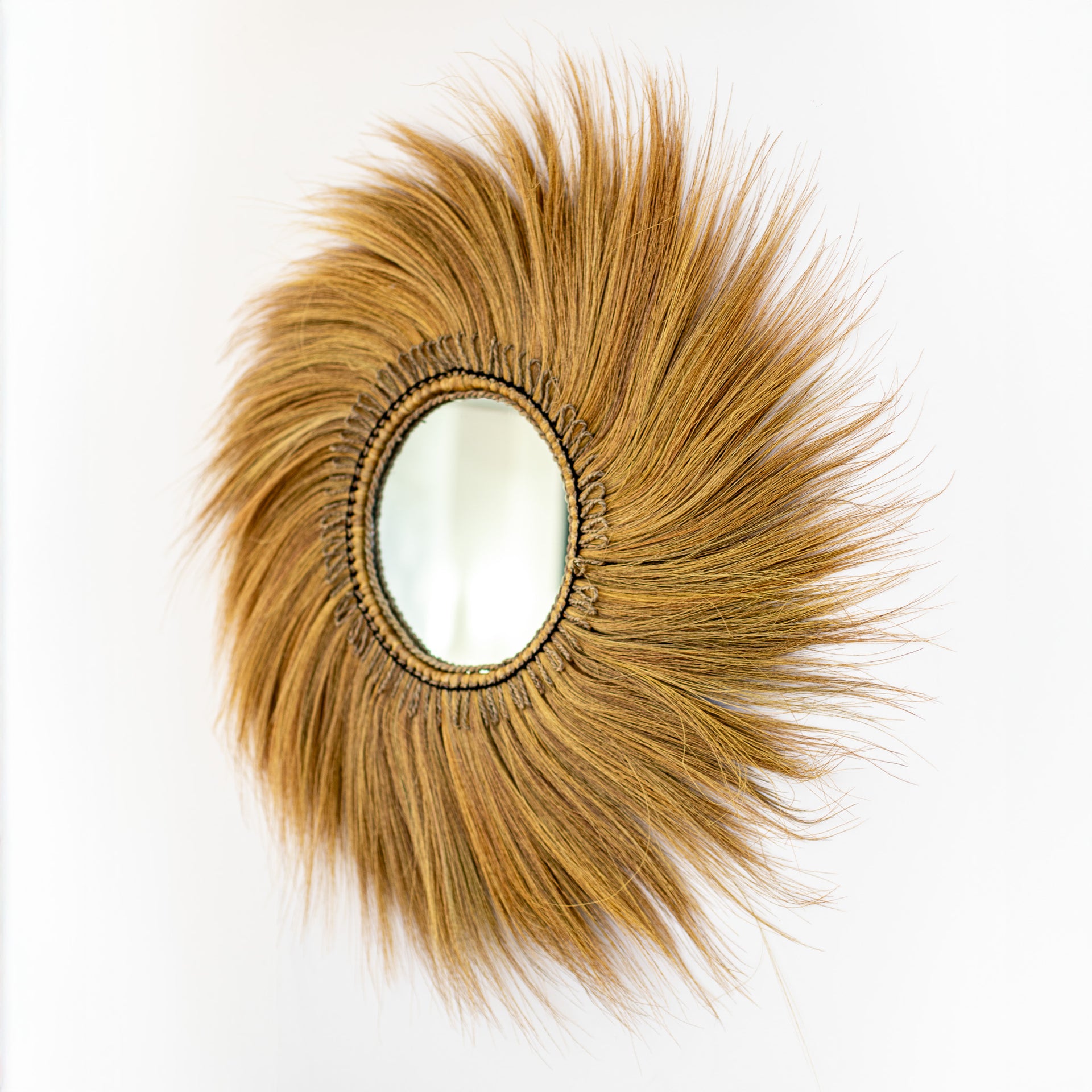 Dekoratyvinis sieninis veidrodis Surya“